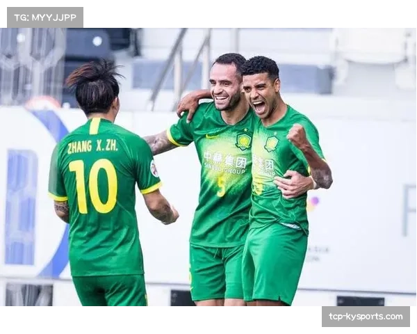 亚冠赛场门将出球体系演变 后场组织进攻风险与收益